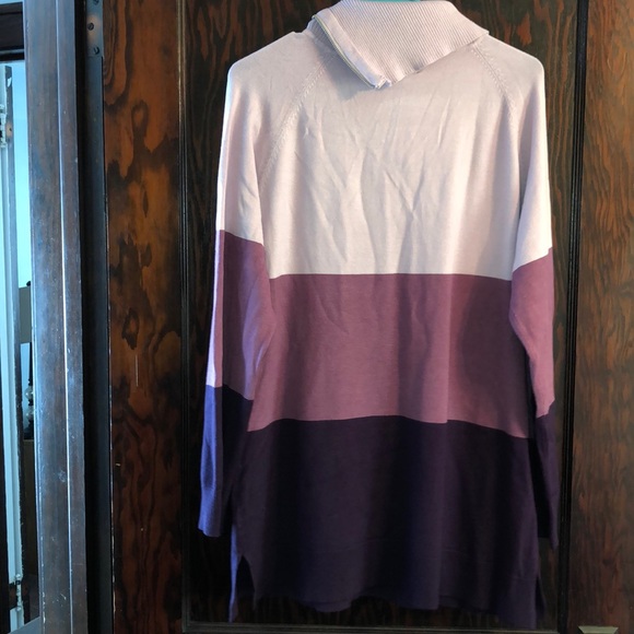 Sweater - Picture 4 of 4